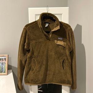 Patagonia pull over fleece size medium